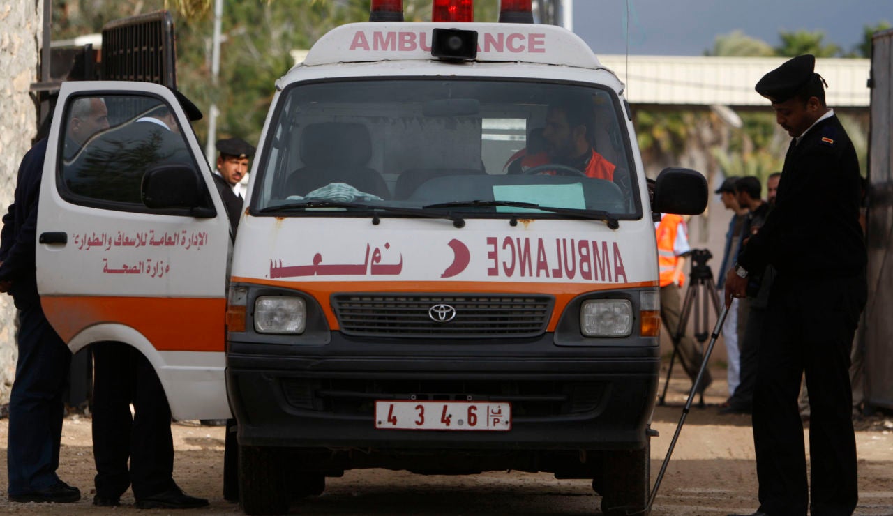 Ambulancia de la media luna egipto (archivo)