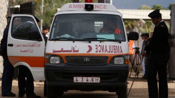 Ambulancia de la media luna egipto (archivo)