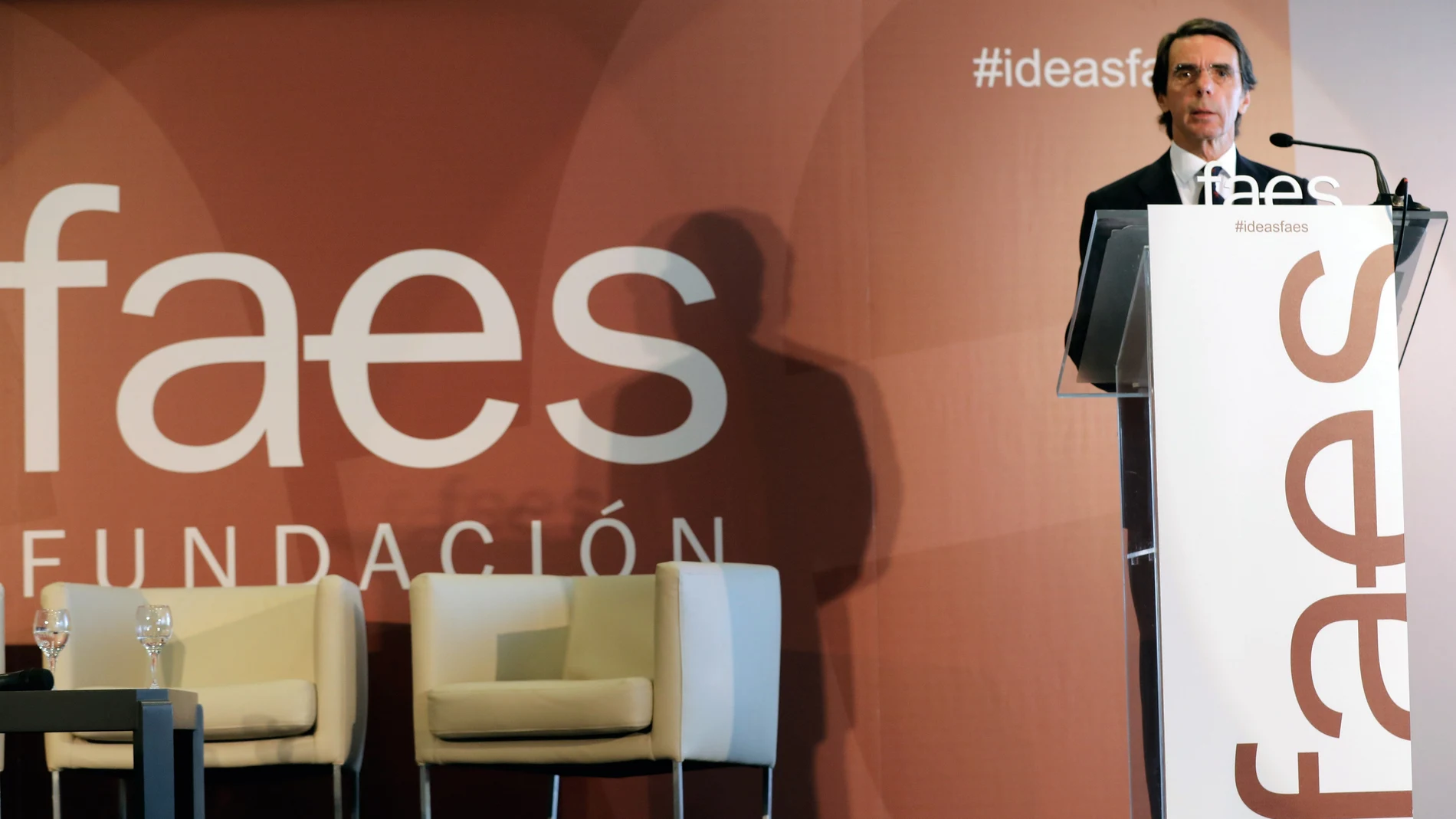 Aznar: Cataluña necesita una alternativa amplia frente al independentismo Aznar: Cataluña necesita una alternativa amplia frente al independentismo