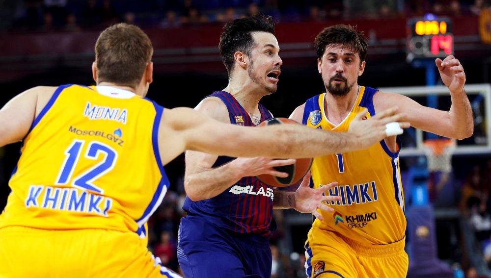 Heurtel entra a canasta ante la defensa del Khimki