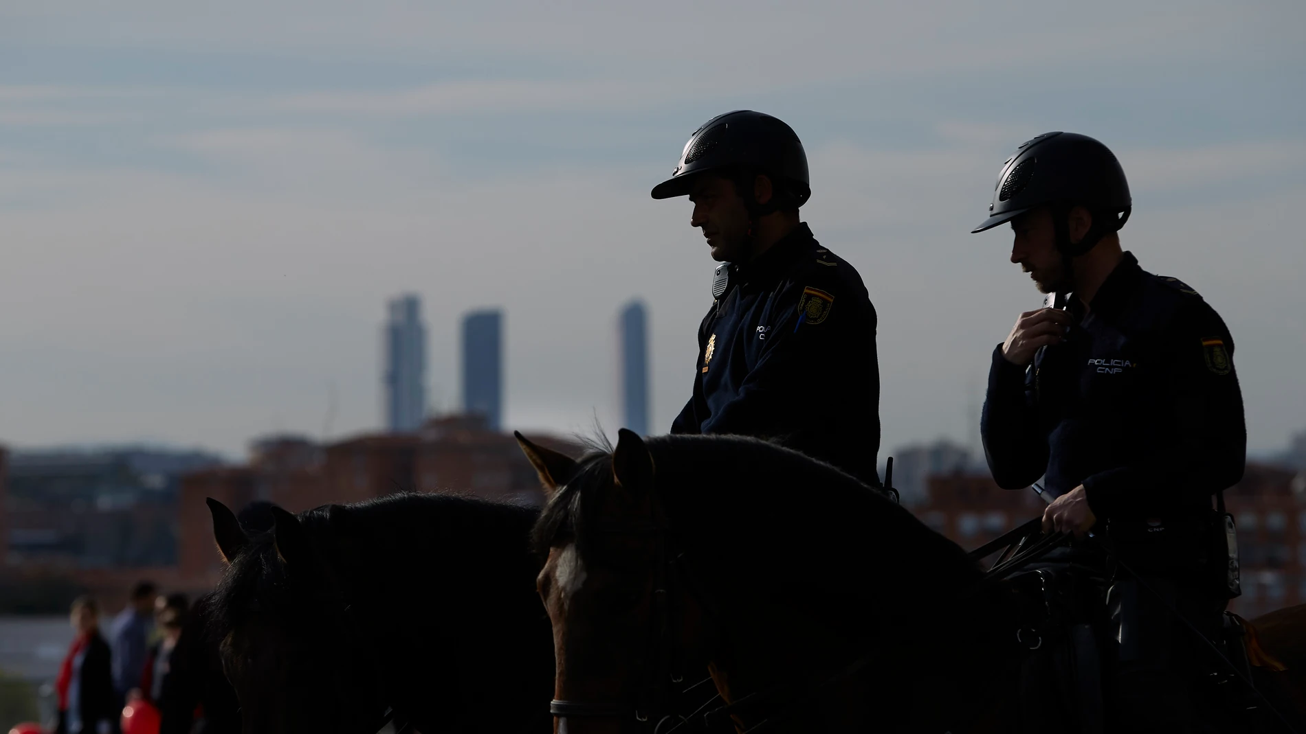 Agentes de Policía, en los alrededores del Wanda Metropolitano Agentes de Policía, en los alrededores del Wanda Metropolitano