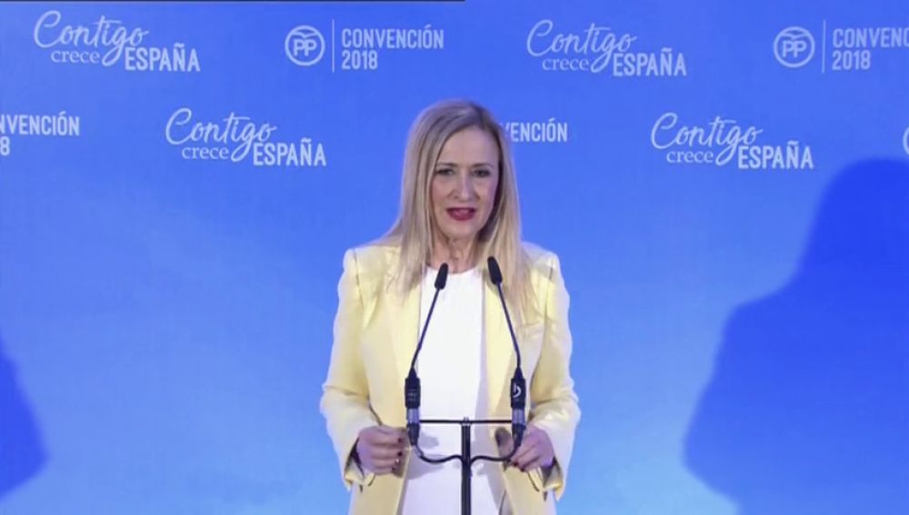 Cifuentes insiste a su llegada a la Convención del PP en que no ha mentido "absolutamente en nada"