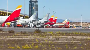 Imagen de aviones Flota de IAG: aviones de Iberia y Vueling._643x397