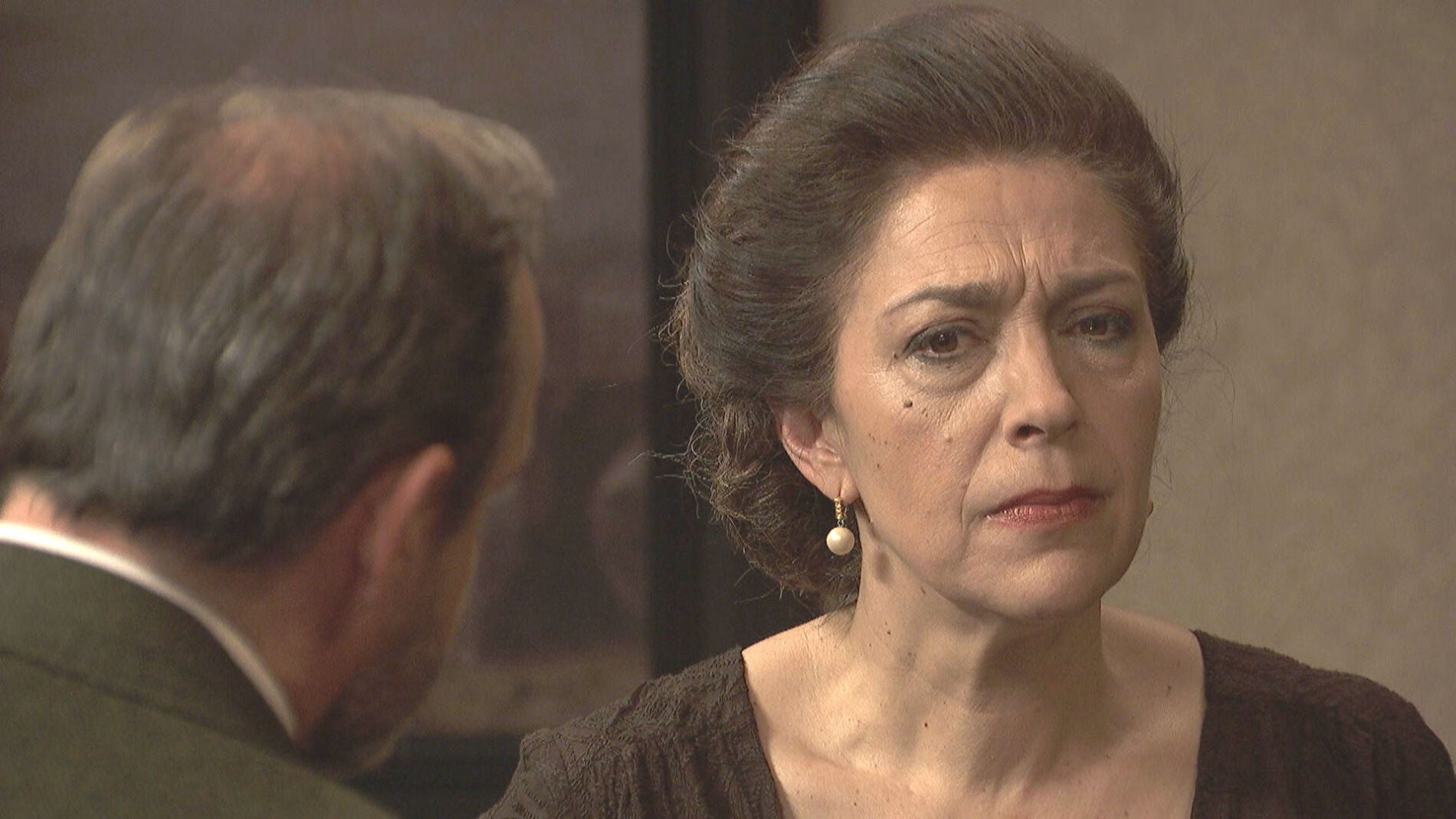 Francisca, decepcionada con las actitudes de Prudencio hacia Julieta