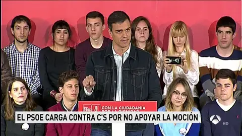 Pedro Sánchez critica a Cifuentes: "Representa la cultura del esfuerzo del PP: Pilla hasta que te pillen" Pedro Sánchez critica a Cifuentes: "Representa la cultura del esfuerzo del PP: Pilla hasta que te pillen"