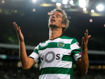 Fabio Coentrao se lamenta Fabio Coentrao se lamenta
