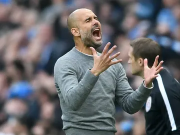 Guardiola se lamenta Guardiola se lamenta