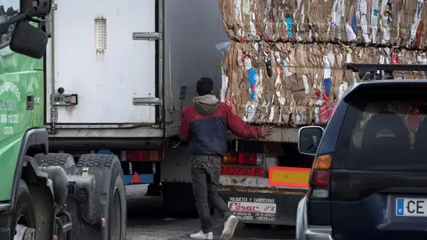 El adolescente marroquí que falleció en el puerto de Ceuta, momentos antes de ser atropellado por un camión El adolescente marroquí que falleció en el puerto de Ceuta, momentos antes de ser atropellado por un camión