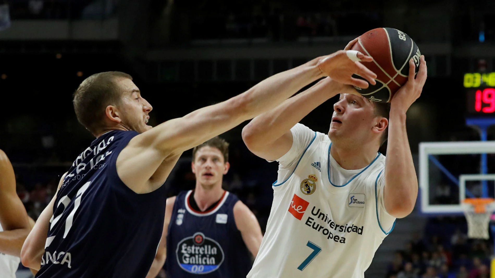 Doncic, ante Thomas Doncic, ante Thomas