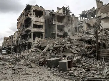 (08-04-18) - Al menos 40 personas mueren por asfixia en un ataque químico contra la ciudad siria de Duma (08-04-18) - Al menos 40 personas mueren por asfixia en un ataque químico contra la ciudad siria de Duma