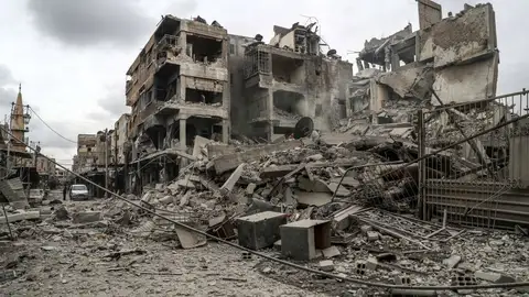 (08-04-18) - Al menos 40 personas mueren por asfixia en un ataque químico contra la ciudad siria de Duma (08-04-18) - Al menos 40 personas mueren por asfixia en un ataque químico contra la ciudad siria de Duma