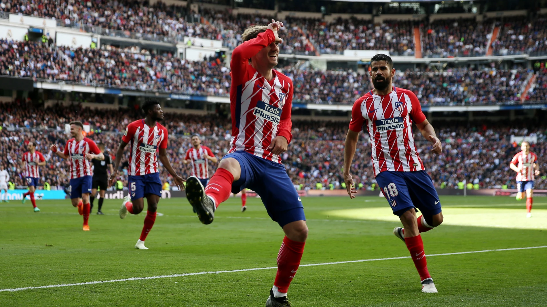 Griezmann celebra su gol en el Santiago Bernabéu a lo 'Fortnite' Griezmann celebra su gol en el Santiago Bernabéu a lo 'Fortnite'