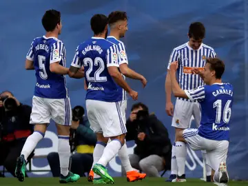 Los jugadores de la Real Sociedad celebran un gol en Anoeta Los jugadores de la Real Sociedad celebran un gol en Anoeta