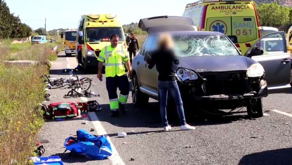 A la conductora que atropelló a un grupo de ciclistas en Mallorca le habían retirado el carnet