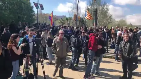 Blindan los accesos a L'Auditori de Barcelona ante las protestas de los CDR contra la visita del Rey Felipe VI Blindan los accesos a L'Auditori de Barcelona ante las protestas de los CDR contra la visita del Rey Felipe VI