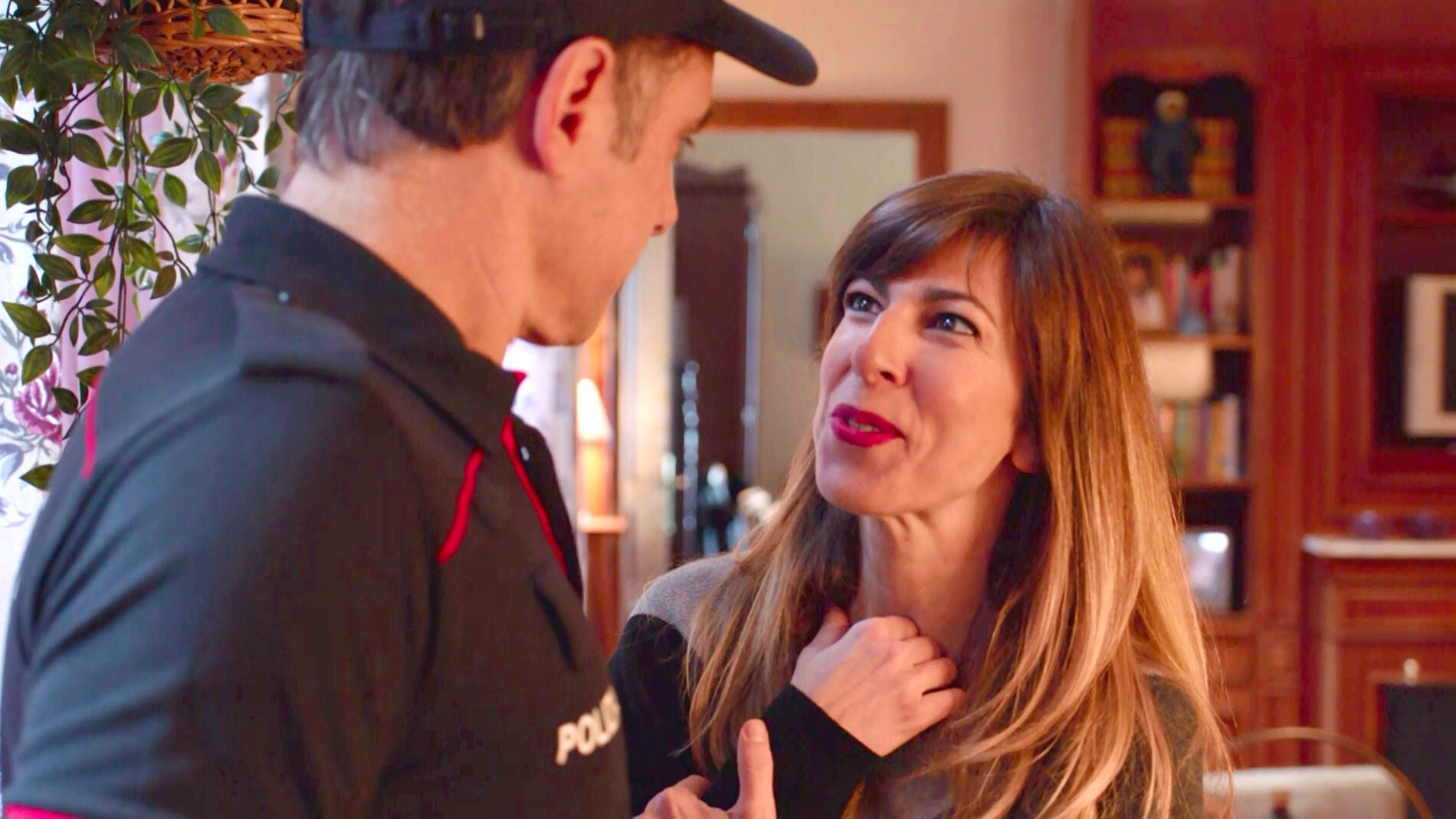 Miren emplea sus armas de mujer con Julen