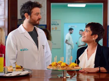 Horacio, no puede controlar su deseo por Carmen Horacio, no puede controlar su deseo por Carmen