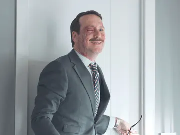 ¡El Ministro Ocaña está infectado del virus mortal! ¡El Ministro Ocaña está infectado del virus mortal!