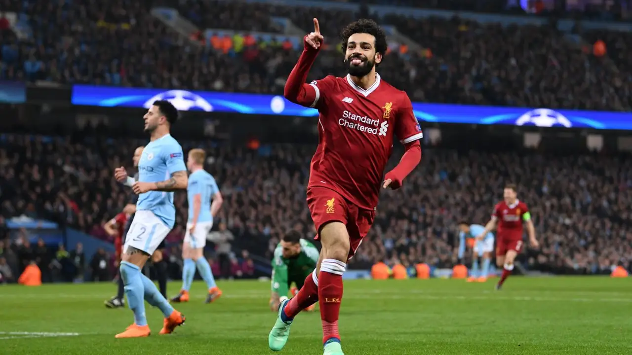 Salah celebra su gol al City