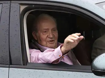 El Rey Juan Carlos a su salida del hospital El Rey Juan Carlos a su salida del hospital