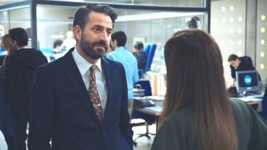 Efe convence a Montse de que se quede: “Te necesito”