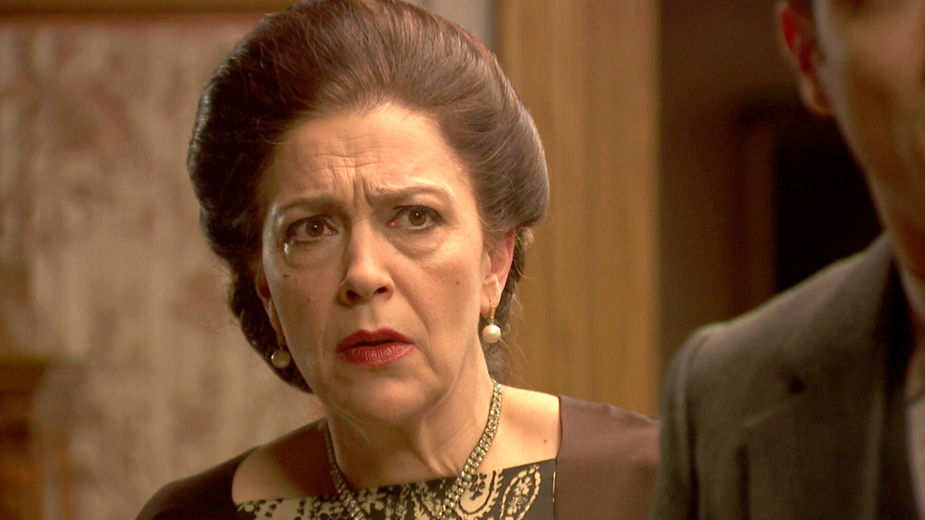 P&eacute;rez de Ayala cumple sus amenazas quemando las tierras de la Montenegro.