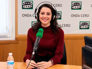 Inés Arrimadas desde los estudios de Onda Cero Barcelona Inés Arrimadas desde los estudios de Onda Cero Barcelona