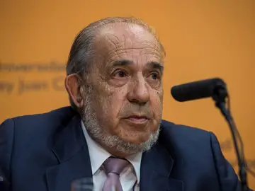 El catedrático Enrique Álvarez Conde El catedrático Enrique Álvarez Conde