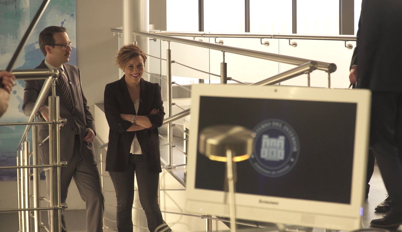 Acompa&ntilde;amos a Cristina Pardo en su debut en 'Cuerpo de &Eacute;lite'