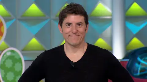 Manel Fuentes en el aniversario de 'La ruleta de la suerte' : "Por 12 años más sin dejar de girar" Manel Fuentes en el aniversario de 'La ruleta de la suerte' : "Por 12 años más sin dejar de girar"