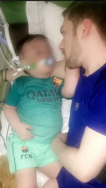 La justicia británica vuelve a negar tratamiento para el bebé Alfie Evans La justicia británica vuelve a negar tratamiento para el bebé Alfie Evans