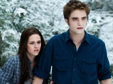 Bella y Edward en La saga Crepúsculo - Amanecer Bella y Edward en La saga Crepúsculo - Amanecer