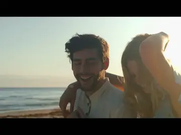 Álvaro Soler enseña a mover "La Cintura" en el primer single de su segundo álbum Álvaro Soler enseña a mover "La Cintura" en el primer single de su segundo álbum