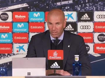 Zidane: "No podemos estar contentos, ahora defenderemos a muerte nuestro trofeo en la Champions" Zidane: "No podemos estar contentos, ahora defenderemos a muerte nuestro trofeo en la Champions"