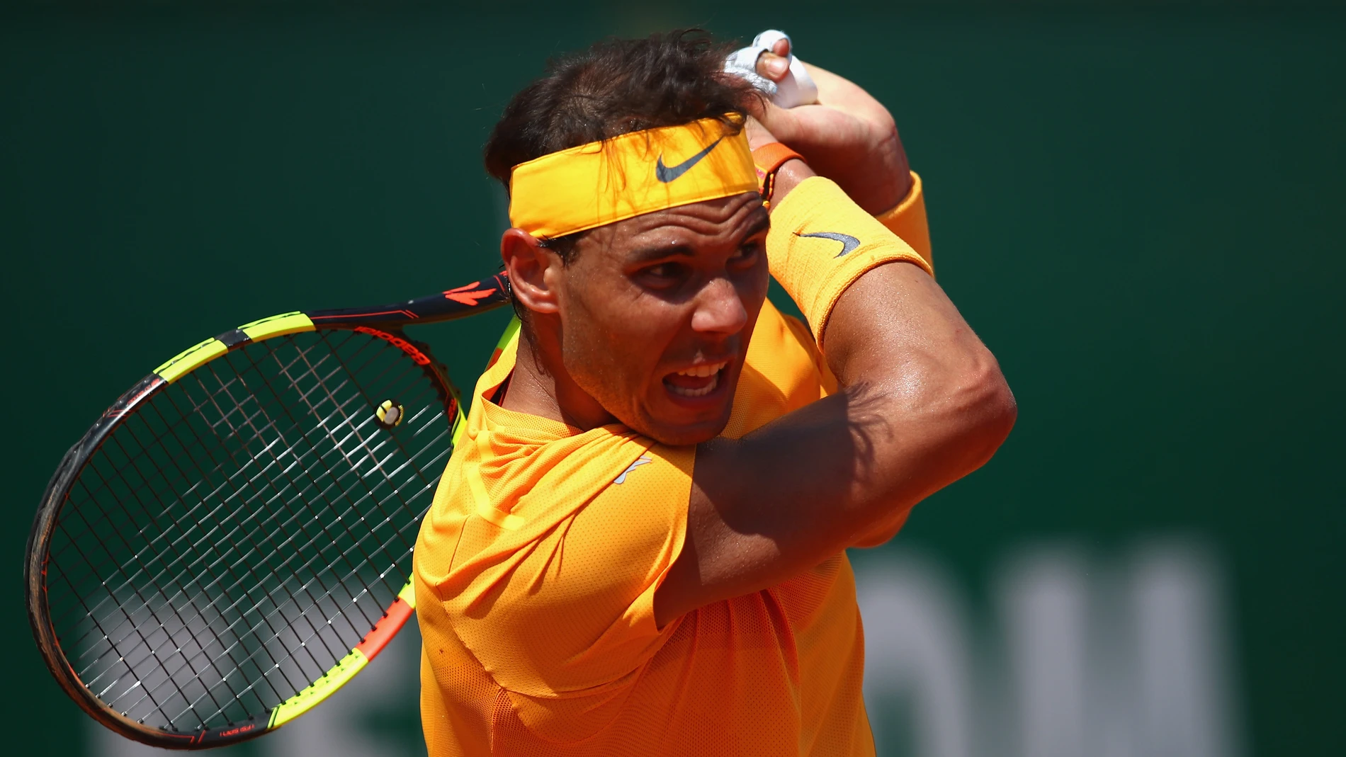 Rafa Nadal devuelve un golpe en Montecarlo Rafa Nadal devuelve un golpe en Montecarlo