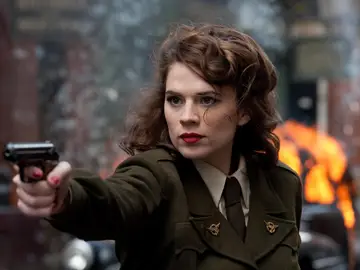 Hayley Atwell interpreta a la agente Peggy Carter Hayley Atwell interpreta a la agente Peggy Carter