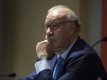 Vicente del Bosque, durante la presentación de un torneo de cadetes Vicente del Bosque, durante la presentación de un torneo de cadetes