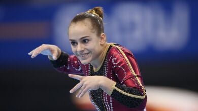 Axelle Klinckaert, la gimnasta que arrasa en Internet con su rutina inspirada en 'Harry Potter'