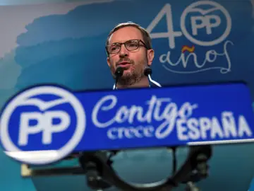 El vicesecretario del Partido Popular del País Vasco, Javier Maroto, durante la rueda de prensa que ha ofrecido esta mañana en la sede popular de la calle Génova en Madrid. El vicesecretario del Partido Popular del País Vasco, Javier Maroto, durante la rueda de prensa que ha ofrecido esta mañana en la sede popular de la calle Génova en Madrid.
