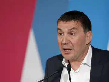Arnaldo Otegi ante los medios Arnaldo Otegi ante los medios