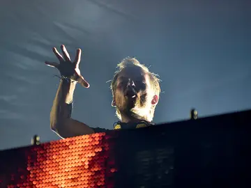 Imagen de archivo de un concierto de Avicii Imagen de archivo de un concierto de Avicii