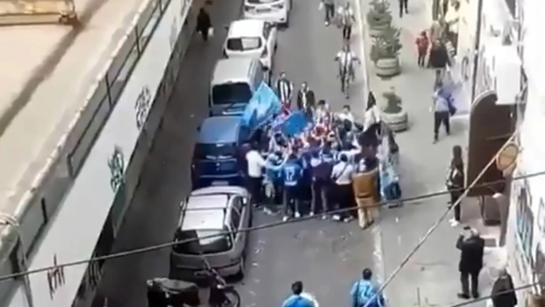 Aficionados de Juventus y Nápoles Aficionados de Juventus y Nápoles