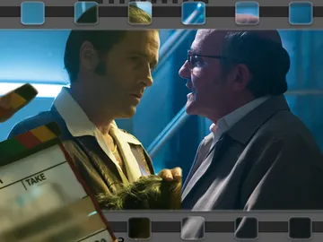 El duro enfrentamiento entre Manuel Charlín y los narcotraficantes colombianos, tras las cámaras en 'Fariña' El duro enfrentamiento entre Manuel Charlín y los narcotraficantes colombianos, tras las cámaras en 'Fariña'