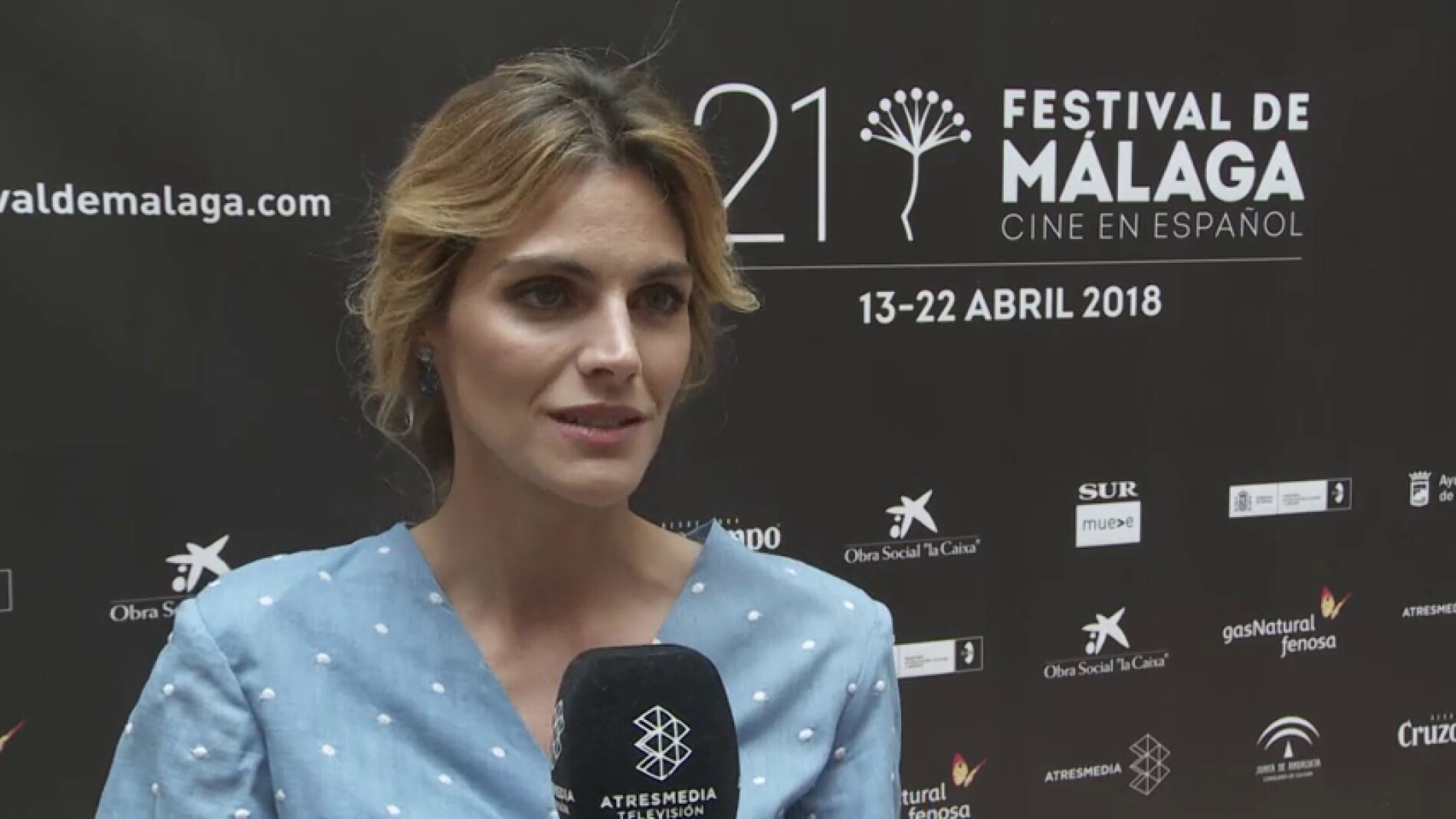 Amaia Salamanca y Javier Rey protagonizan '¿Qué te juegas?', una comedia "muy loca, rara y diferente pero muy divertida" 