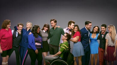 Este actor de 'Glee' confirma que es gay con la ayuda de Ariana Grande 