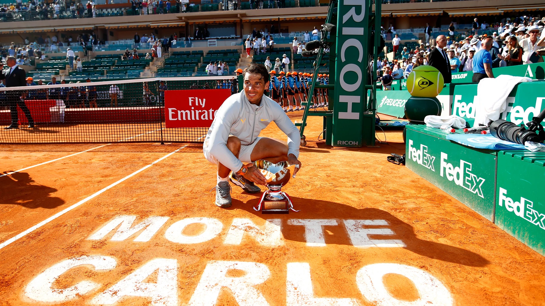 Nadal, con su 11º trofeo de campeón de Montecarlo