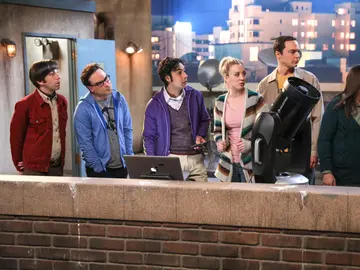 The Big bang theory - Temporada 11 - Capítulo 21: La polarización del cometa The Big bang theory - Temporada 11 - Capítulo 21: La polarización del cometa