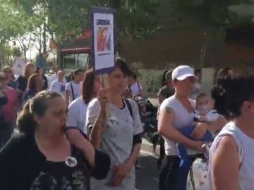 Un centenar de personas se manifiestan en Sabadell para que se siga buscando a Caroline del Valle
