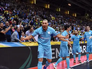El Inter celebrando el título europeo El Inter celebrando el título europeo