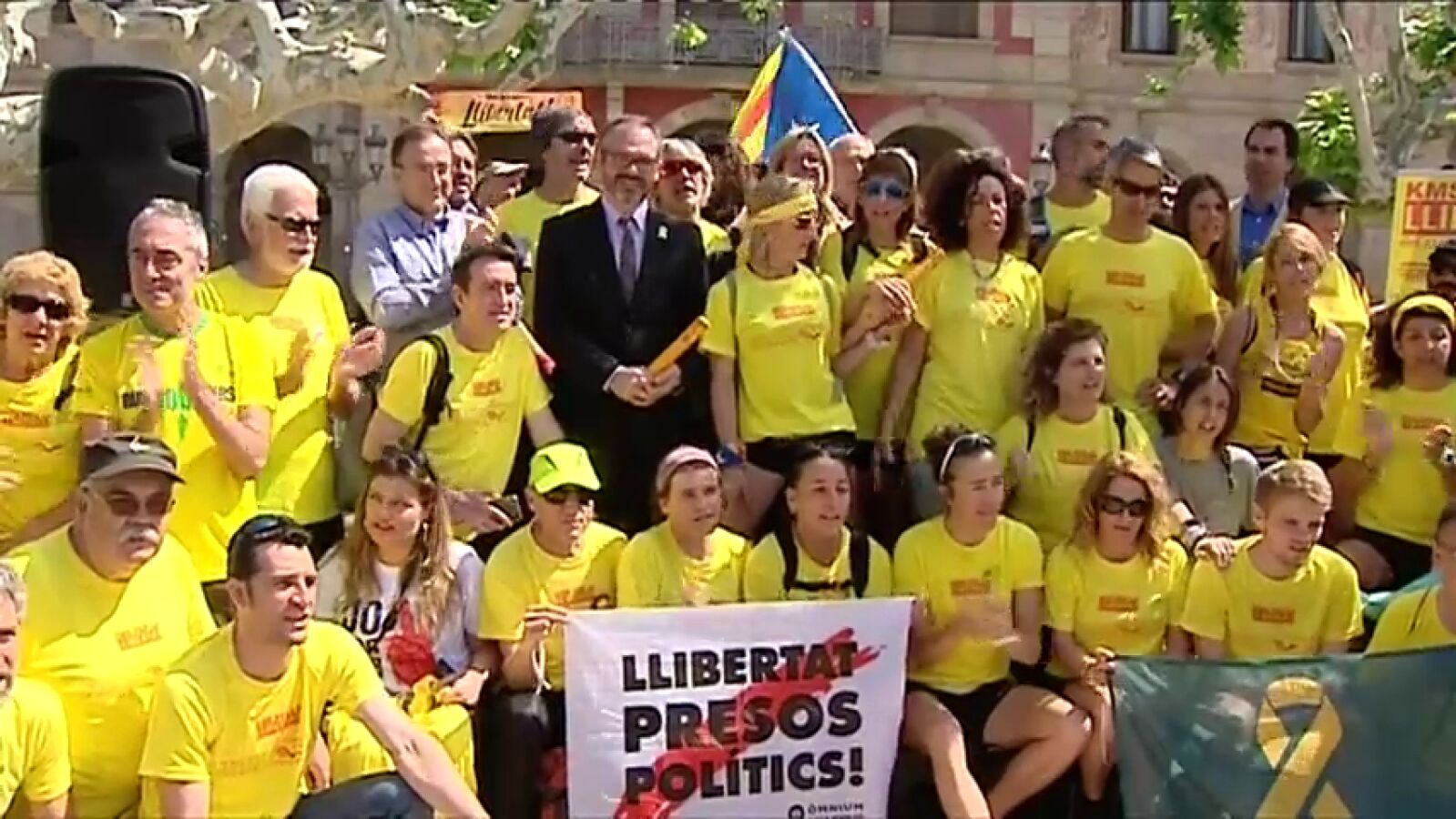 Llega a Madrid la carrera de relevos que se inició frente al Parlament catalán en apoyo a los presos soberanistas